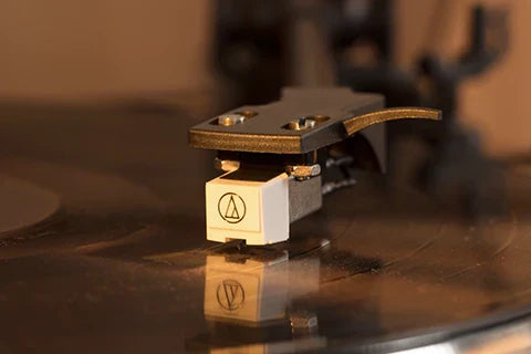 How To Connect Your Turntable to An External Unit?