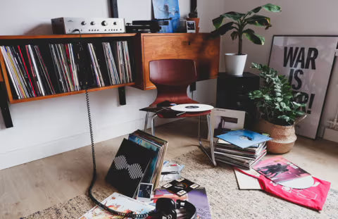 Why Vinyl Record Player is the Perfect Gift?